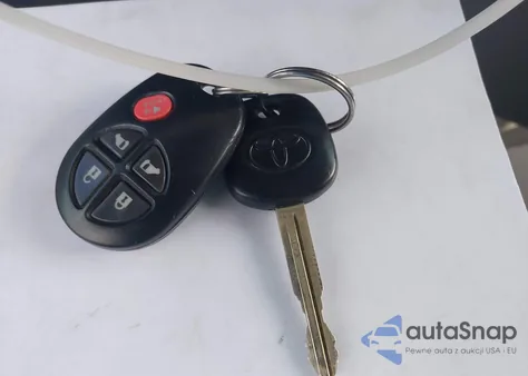 2020 Toyota Sienna Le z USA, uszkodzony, nr VIN 5TDKZ3DC4LS075208